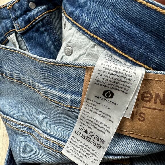 Denizen from Levi's Distressed High Rise Blue Denim Casual Jean Shorts 36 - Picture 9 of 15